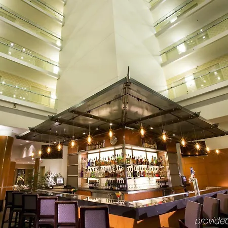 Embassy Suites By Hilton Chicago Downtown Magnificent Mile 